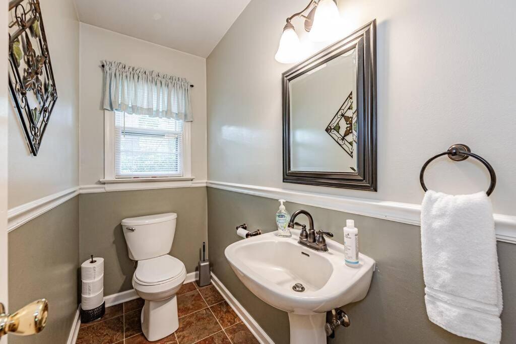Kelly'S Comfortable Quinton Home Exterior photo